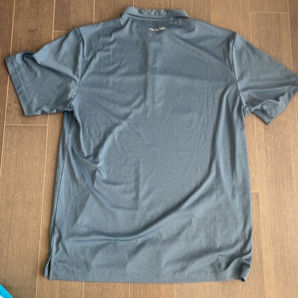 Travis Mathew golf shirt - Picture 2 of 6